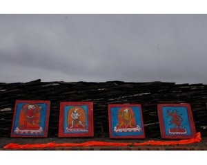 藏族刻经人的幸福生活